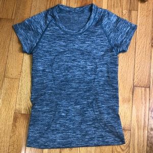 Lululemon Swiftly tech short sleeve.